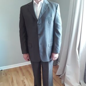 Mens 3 button suit